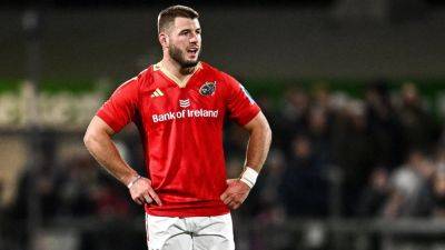 Niall Scannell - Billy Burns - John Hodnett - Calvin Nash - Shane Daly - Josh Wycherley - Tom Farrell - Gavin Coombes - John Ryan - Alex Kendellen - Rory Scannell - Alex Nankivell - Ian Costello - Tom Ahern - Alex Nankivell makes welcome return for Munster for visit of Edinburgh - rte.ie - France - Ireland