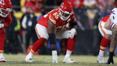 2025 NFL franchise tag tracker: Chiefs are first to use the tag - ESPN