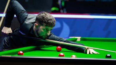 Joe O'Connor marches into World Open final against John Higgins
