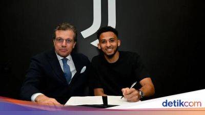 Juventus Datangkan Lloyd Kelly dari Newcastle