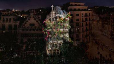 Italian artist Quayola brings new life to Gaudí's Casa Batlló with 'Arborescent' light show - euronews.com - Italy