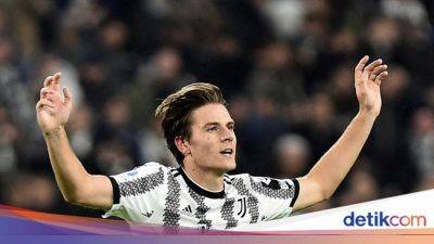 Cristiano Ronaldo - Andrea Pirlo - Alex Sandro - Fiorentina - Nicolo Fagioli - Ada Nama Ronaldo di Pesan Perpisahan Fagioli ke Juventus - sport.detik.com
