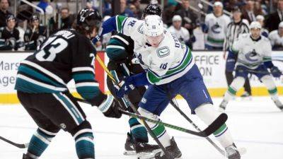 NHL roundup: Canucks win on Drew O’Connor's OT penalty shot