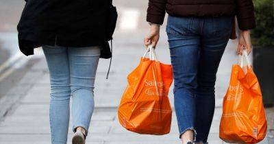 Woman buys Sainsbury's parsnips but is left stunned by her purchase - manchestereveningnews.co.uk - Britain