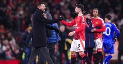Man United players' reaction to Ruud van Nistelrooy speaks volumes after fortunate Leicester win