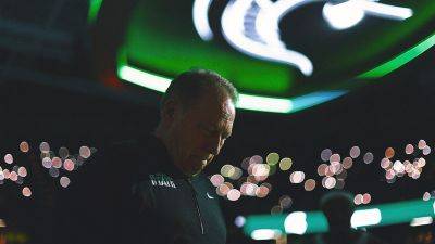 Tom Izzo - No. 9 Michigan St rallies to beat Oregon, Tom Izzo ties Bob Knight in Big Ten wins - foxnews.com - state Oregon - state Indiana - state Texas - state Alabama - state Michigan - county Richardson - Reunion