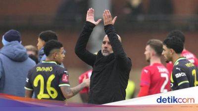 Leyton Orient - Pep Guardiola - Piala Fa - Begini Respons Guardiola Usai Diejek Chant Bakal Dipecat Lagi - sport.detik.com