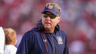 Auburn coach Hugh Freeze diagnosed with prostate cancer - ESPN