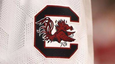 South Carolina gets commitment from No. 4 recruit Agot Makeer - ESPN