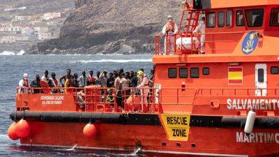 Spain adopts measures to move lone migrant minors away from Canary Islands