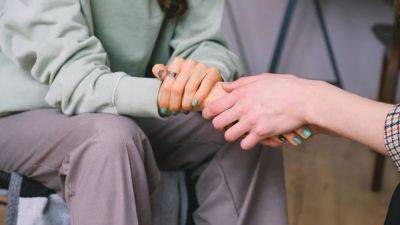 Beware of unproven cancer treatments advertised online, EU medicine regulators say - euronews.com - Eu