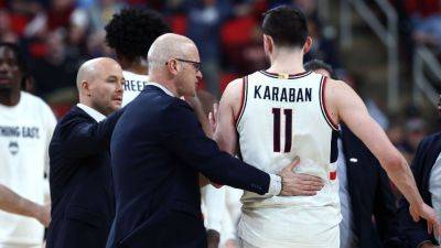 UConn tops Oklahoma, ties mark with 13th straight tourney win - ESPN