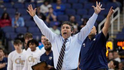 Sources - UNLV finalizing deal to hire Josh Pastner as coach - ESPN