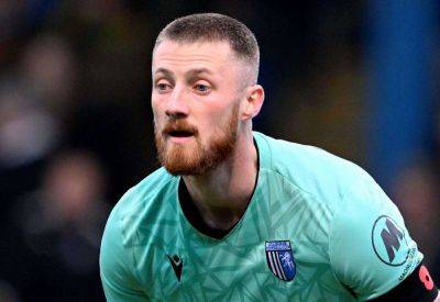 Former Newcastle United goalkeeper Jake Turner joins Dagenham & Redbridge on loan from Gillingham