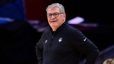 Geno Auriemma - Geno Auriemma - Two-host regional system 'ruined the game' - ESPN - espn.com - Washington - state Oregon - state Texas - state California - state Washington - state Ohio - state Oklahoma - county Worth - county Spokane - Philadelphia