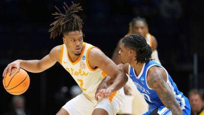 Zakai Zeigler scores 18 as Tennessee books 2nd straight Elite 8 trip - ESPN