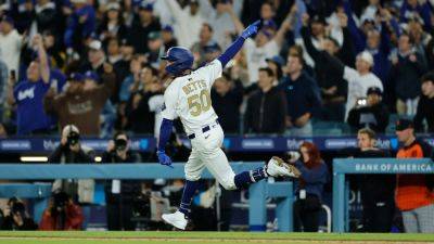 Dodgers' Mookie Betts revels in walk-off HR after emotional week - ESPN