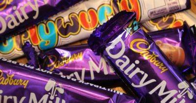 Cadbury lovers race to buy huge 2kg chocolate box reduced in cheaper than Tesco deal - manchestereveningnews.co.uk