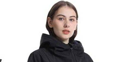 Waterproof changing robe is 'lighter than Dryrobe' and a fraction of the price - manchestereveningnews.co.uk