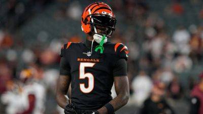 2025 NFL free agency live tracker: Signings, trades, rumors - ESPN