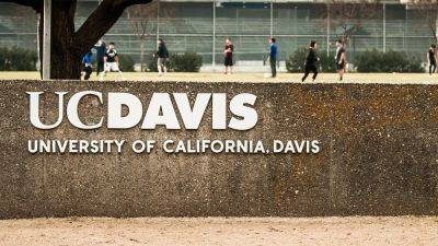 Martina Navratilova - America Reports - California college faces backlash for replacing men's, women's locker rooms with all-sex locker rooms - foxnews.com - state California - county Davis