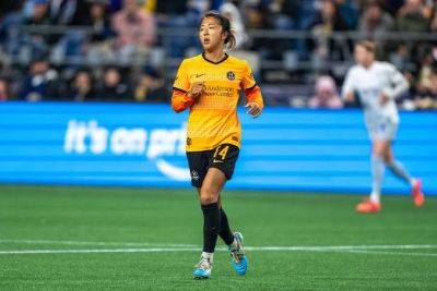Japan women’s football pioneer Nagasato retires