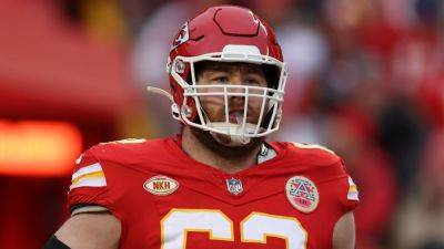 Source - Bears trade for Chiefs' All-Pro guard Joe Thuney - ESPN