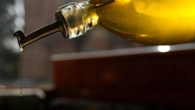 Butter linked to higher death risk while plant-based oils may boost health - euronews.com - Usa