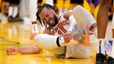 Knicks' Jalen Brunson out at least 2 weeks with ankle sprain - ESPN