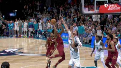 Cavs rally late to hold off Hornets, win 13th straight game - ESPN