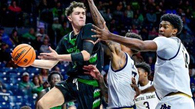 North Dakota's Treysen Eaglestaff scores Summit League-record 51 - ESPN