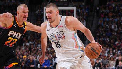 Devin Booker - Kevin Durant - Nikola Jokic - Aaron Gordon - Michael Malone - Nuggets' Nikola Jokic records NBA's 1st 30-20-20 triple-double - ESPN - espn.com