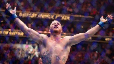 Max Holloway - Alex Pereira - UFC 313: Is accepting short-notice fights worth the reward? - ESPN - espn.com