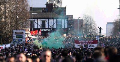 Bobby Charlton - Gary Neville - Man Utd - Ruben Amorim - Jim Ratcliffe - Manchester United fans protest against owners ahead of Arsenal clash - breakingnews.ie - Britain