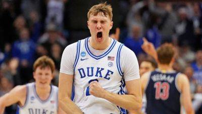 Cooper Flagg, Johni Broome headline Wooden Award final five - ESPN