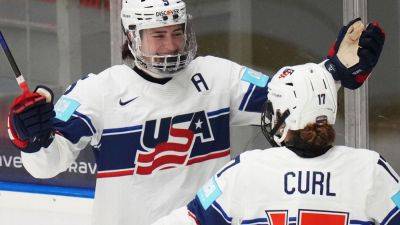 U.S. stays perfect, downs Canada at women's hockey worlds - ESPN
