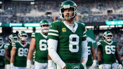 Aaron Rodgers still undecided on future; retirement possible - ESPN