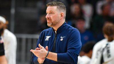 Sources -- Chris Beard to stay at Ole Miss after Texas A&M link - ESPN