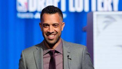 Hawks promote Onsi Saleh to GM after firing Landry Fields - ESPN