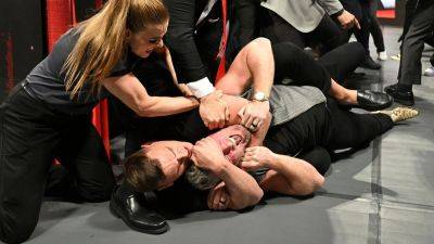 Pat Macafee - WWE star Gunther chokes out Pat McAfee in bitter rage following WrestleMania 41 loss - foxnews.com - Austria - state Minnesota - county Rich