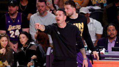 Lakers even series with Wolves after Redick tears into team - ESPN