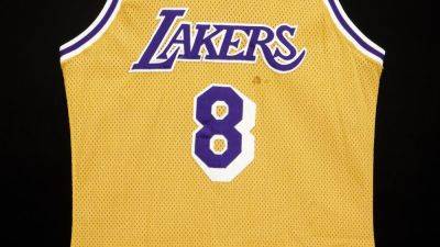 Diego Maradona - Michael Jordan - Kobe Bryant - Kobe Bryant debut Lakers jersey sells for record $7 million - ESPN - espn.com - Argentina - Los Angeles - Jordan