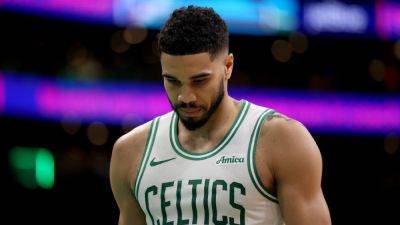 Celtics' Tatum doubtful for Game 3 with 'severe' wrist bruise - ESPN