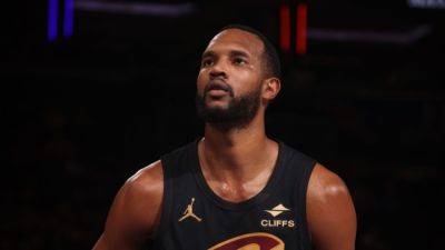 Evan Mobley - Cavaliers' Evan Mobley named Defensive Player of the Year - ESPN - espn.com - county Miami - county Cleveland - county Cavalier