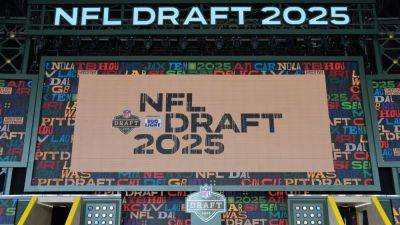 2025 NFL draft trades: Tracking deals for picks, players - ESPN