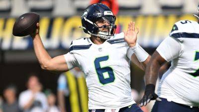 Source - Seahawks trade QB Sam Howell to Vikings - ESPN