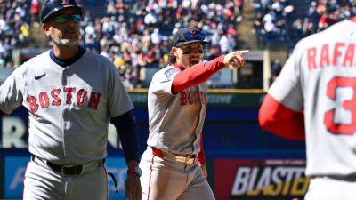 Fan ejected in Cleveland for taunting Red Sox's Jarren Duran - ESPN