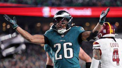 Donald Trump - Saquon Barkley - Eagles' Saquon Barkley hangs out with Trump after teammate dodges question on White House visit - foxnews.com - Washington - county Eagle - state New Jersey