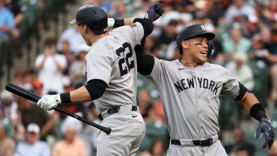 Yankees make MLB history by again hitting 3 home runs to open game - ESPN