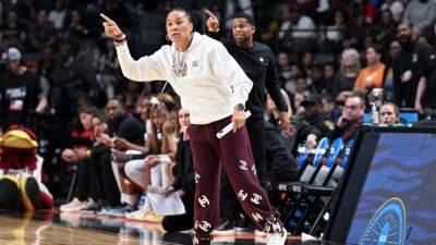 Dawn Staley's notable fits throughout the 2024-25 season - ESPN